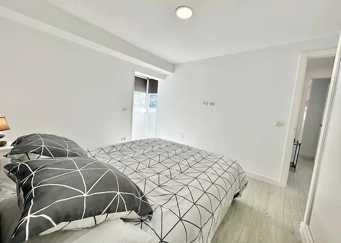 Oasis Club Attic Puerto de la Cruz (Tenerife)