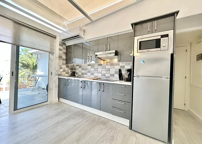 Oasis Club Attic Puerto de la Cruz (Tenerife)